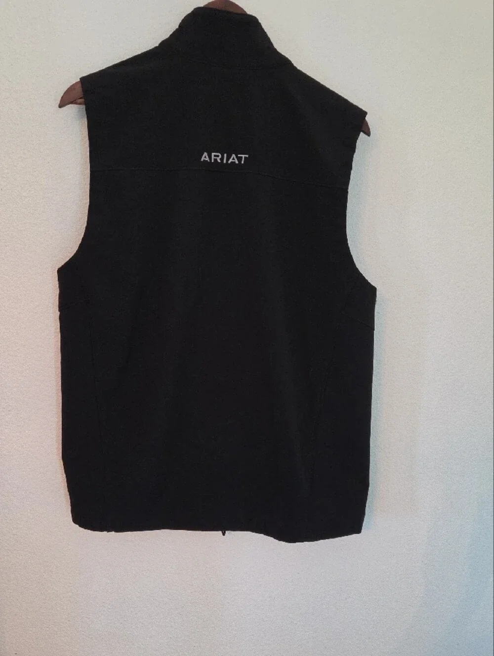 Ariat Men's Black Softshell Vest with Stand Collar